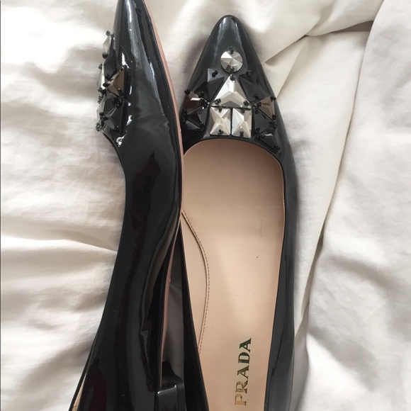 Authentic Prada pointed-toe flats - Picture 3 of 4